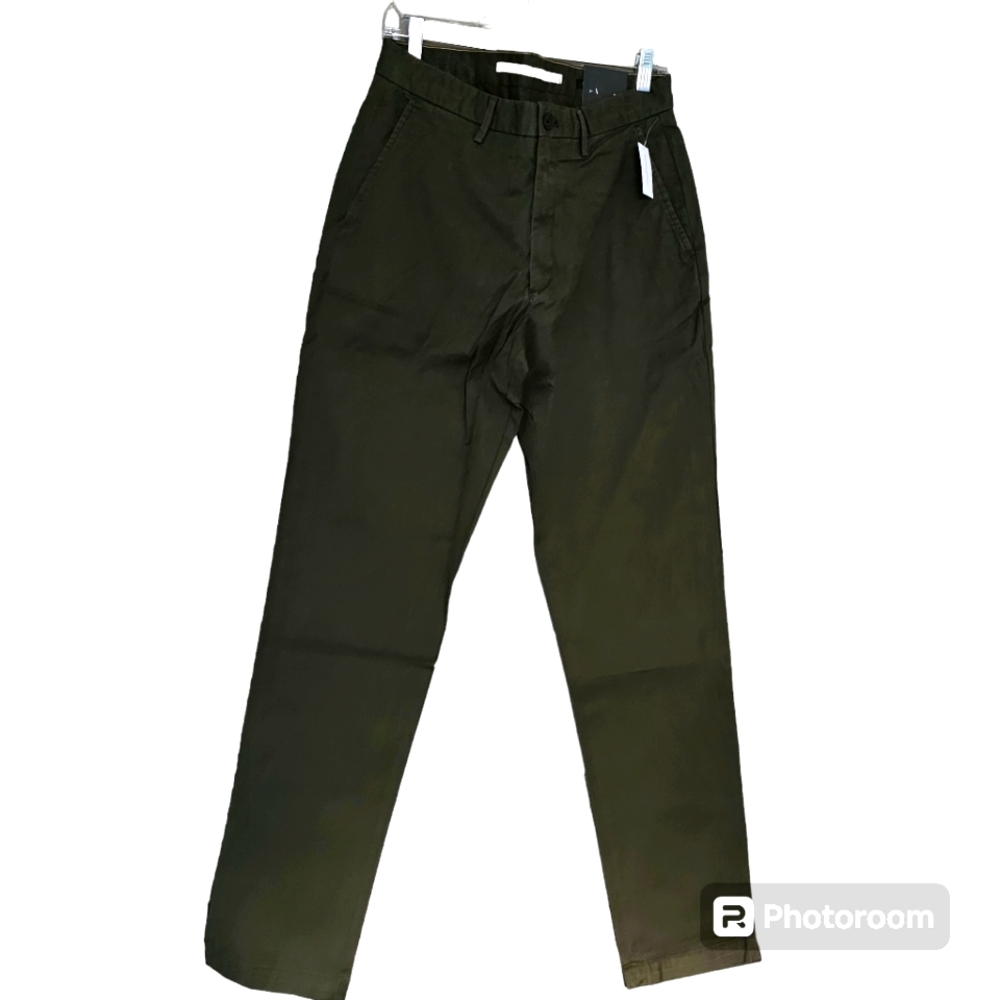 Banana Republic men's chino 31x34, olive green color